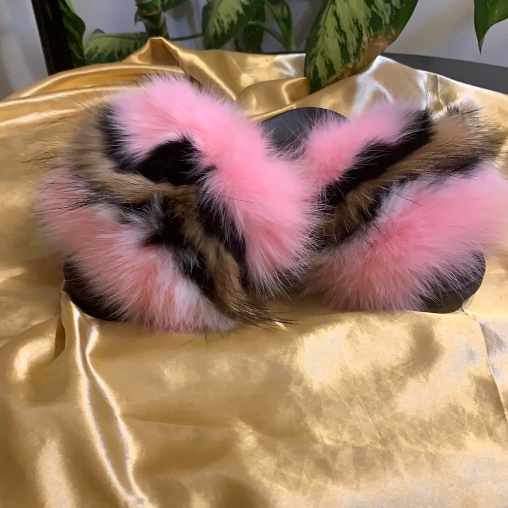Well made Gorgeous Fur Slippers!!!